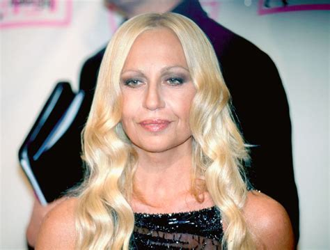 hoe oud is donatella versace